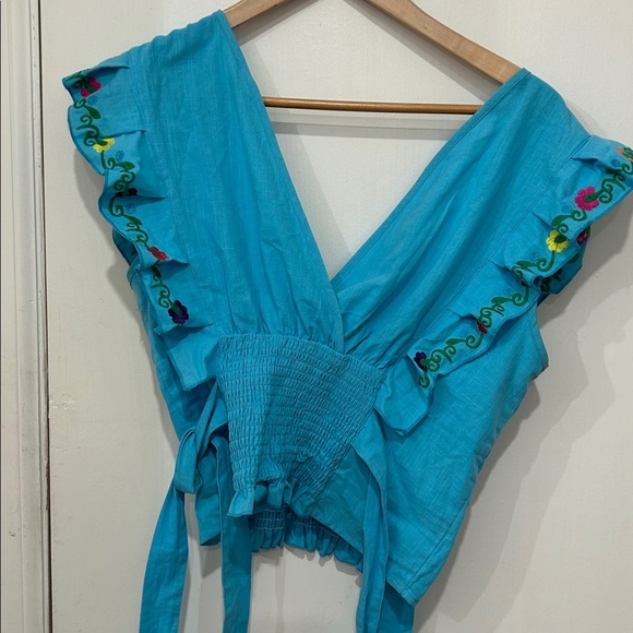 Embroidered Mexican Blue Women's Top- never worn size large - Picture 6 of 6